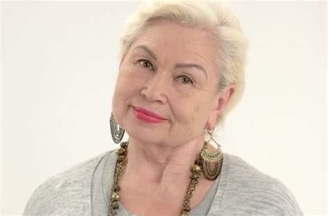 Latest 50 Hairstyles for Over 60 with Round Face - Plus Size Women Fashion