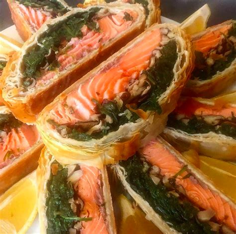 Other grocers in maine, including walmart and the service areas in greater portland include topsham, lisbon and new gloucester in the north, biddeford in the south. Portland-Area Food Delivery w/ Kenny & Zukes | Family ...