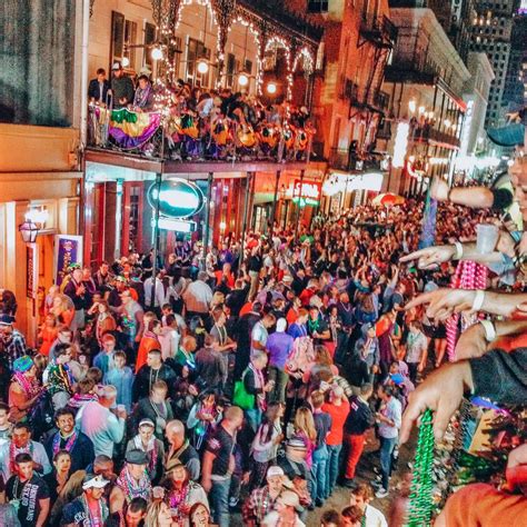 The Party Girls Guide To Mardi Gras In New Orleans The Traveling Spud