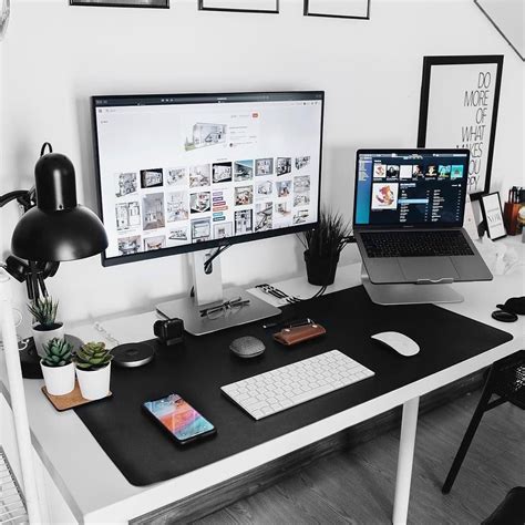 Super Awesome Workspaces And Setups 21 Graphic Design Inspiration In