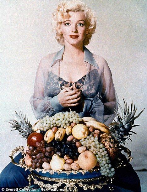 Lets Make Loaf Marilyn Monroes Stuffing Recipe Reveals Her Hidden Talent As A Domestic
