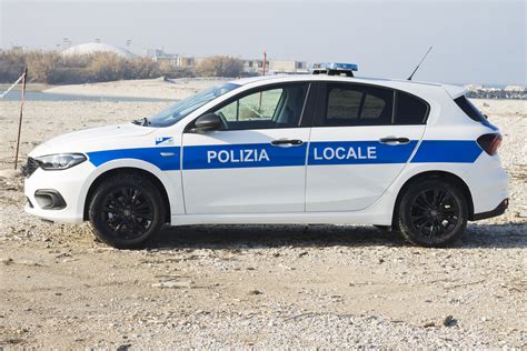 Polizia Locale Allestimento Esterno Medio Celiani Allestimento Veicoli