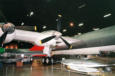 Convair B-36J Peacemaker, Ten-engine long-range strategic heavy bomber