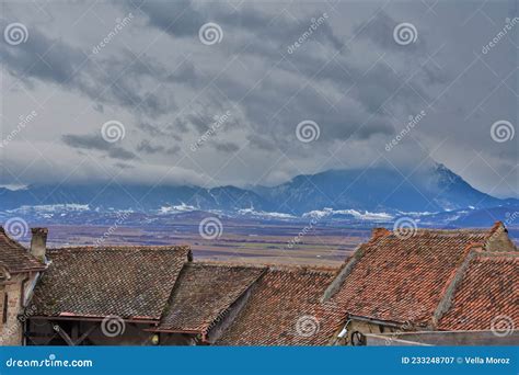 El Misterio De La Fortaleza De Rasnov Imagen de archivo - Imagen de