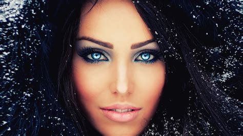 Masaüstü Yüz Photoshop Kadınlar Model Portre Gözler Makyaj Mavi Siyah Saç Moda Burun