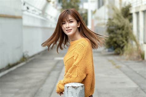 Wallpaper Asia Model Wanita Rambut Panjang Si Rambut Coklat