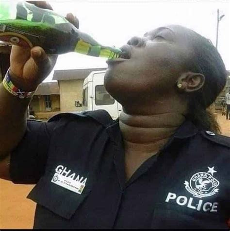 Photos Netizens Call For The Arrest Of Policewoman Caught Drinking Beer While On Duty