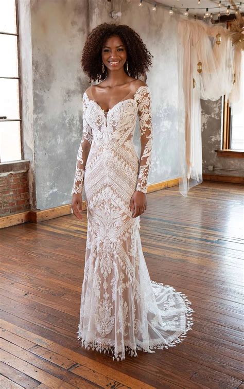 Long Sleeve Boho Lace Column Wedding Dress With Sweetheart Neckline