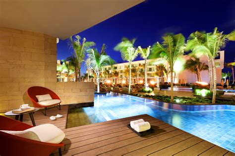 The Top 5 Best Swim Up Rooms In Cancun Troupe