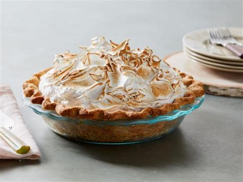 Martha Stewarts Untraditional Pumpkin Pie Is All I Need This