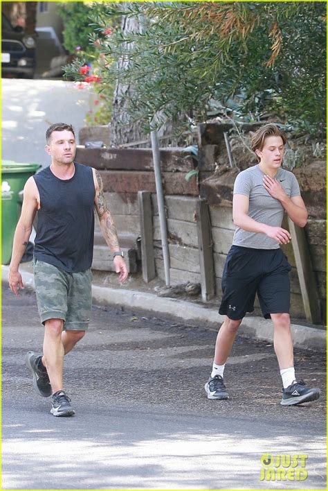 Photo Ryan Phillippe Spotted Working Out With Son Deacon 05 Photo 4558206 Just Jared