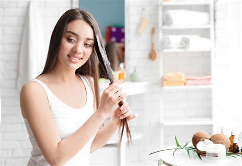 Clever Ways To Use Coconut Oil For Gorgeous Hair