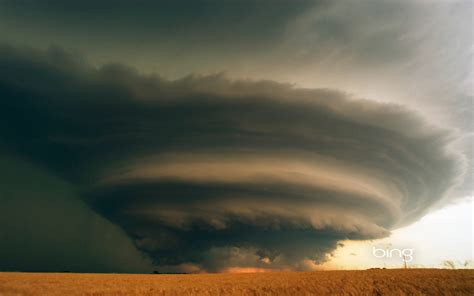Download Photosky Wallpaper Bing Supercell Thunderstorm An Isolated