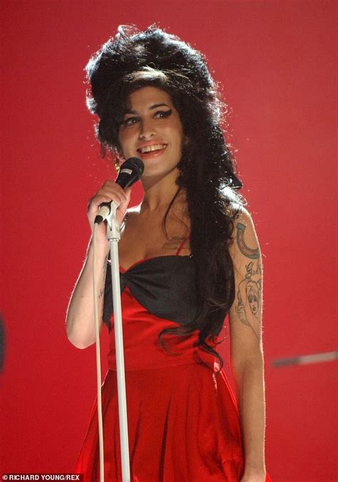 amy winehouse s female ex lover says late star struggled with her sexuality daily mail online