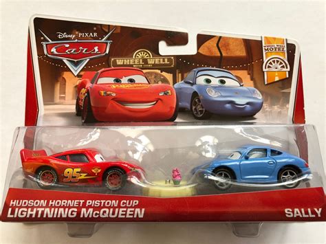 Disney Pixar Cars Pack Hudson Hornet Piston Cup Lightning Mcqueen