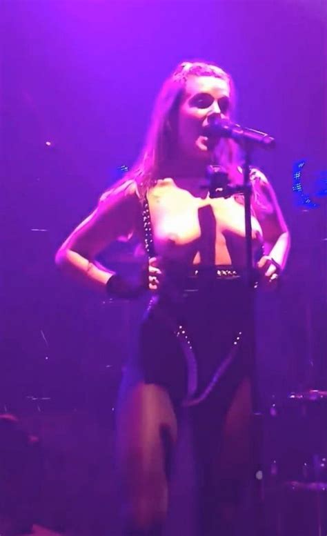 Tove Lo Tits 4 Photos TheFappening