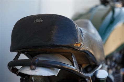 Production started in hinckley in 2001 and continues hello engine shows how to build a triumph desert sled. STEVE McQUEEN TRIUMPH: H πολυτιμότερη off-road του κόσμου ...