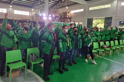 Grab Ph Launches Road Safety Training Program For Drivers And Delivery