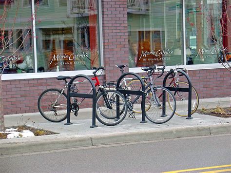 Bike Parking Solutions For Retail Racks Lockers Cyclesafe