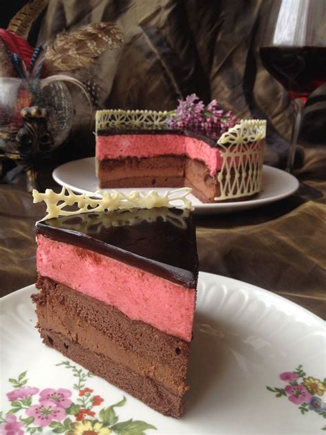 (make the day before) in a saucepan, pour the sugar and a little water (5 or 10 cl). Dark Raspberry Mousse Cake | Raspberry mousse, Raspberry ...