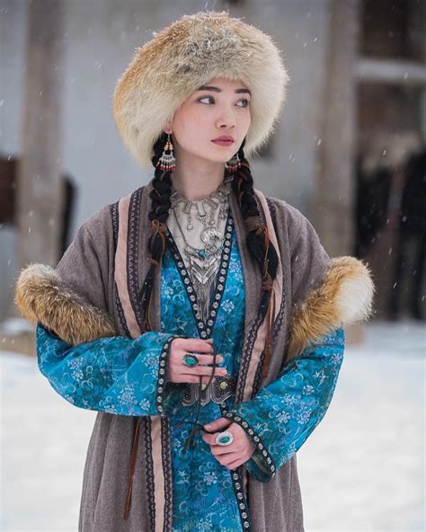 Kazakhstani Woman With Traditional Clothing R Pics