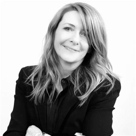 0441 / 16 157 fax: Ute Qualmann - Area Education Manager Nord Ost - Wella ...