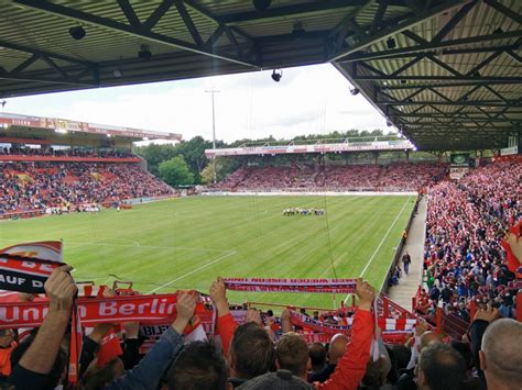 ˈʔeːɐ̯.tɐ ʔɛf tseː ʊnˈɪ̯oːn bɛɐ̯ˈliːn), is a professional german association football club based in. The Fan Built Stadium - Union Berlin - An der Alten Föresterei