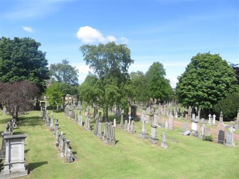 Graves In Grange Cemetery Edinburgh © Graham Robson Geograph