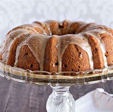 Best christmas mini bundt cakes from mini christmas bundt cakes.source image: Apple Spice Walnut Cake with Caramel Icing - Better Baking ...