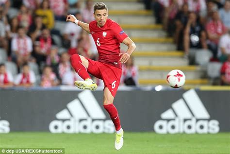 Learn all about the career and achievements of jan bednarek at scores24.live! Southampton target Jan Bednarek arrives for medical ...