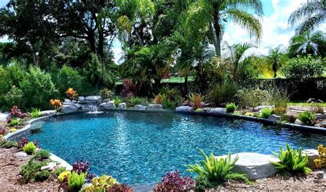 The Secret To Making Swimming Pools Look Like Ponds