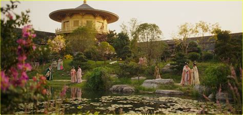 Mulan (2020) film 2020 streaming. 'Mulan' (2020) is Now Streaming for Free on Disney+: Photo ...