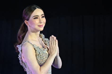 La Nueva Dueña De Miss Universo Es Tailandesa Y Transgénero Canal 10
