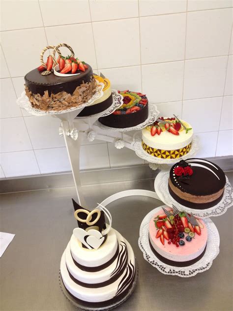 2,686 likes · 295 talking about this · 272 were here. Hochzeit-Torte verschiedene Sorten sichtbar | Kuchen und ...