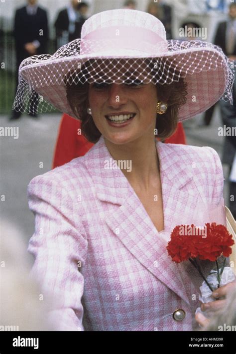 The Queen Princess Diana Hi Res Stock Photography And Images Alamy