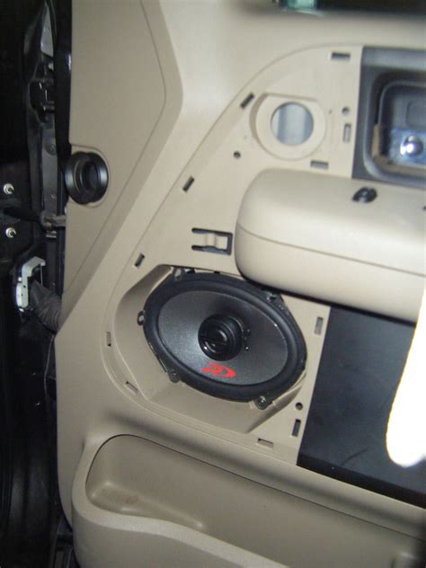 2006 Ford F150 Speakers