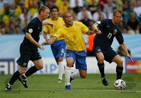 Fifa 19 best brazilian players to play in serie a. Ronaldo (C), da Seleção Brasileira, durante jogo, o Brasil ...