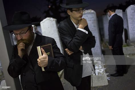 Visitors Pray At The Gravesite Of The Lubavitcher Rebbe Rabbi News