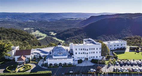 Popular Blue Mountains Accommodation Luxury Retreats In The Clouds