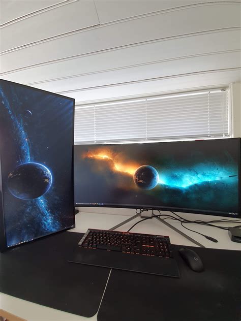 The predator x38 comes with unbeatable specs that qualify it to fight for the best screen spot with ease. My Acer predator x38 is in the house : ultrawidemasterrace