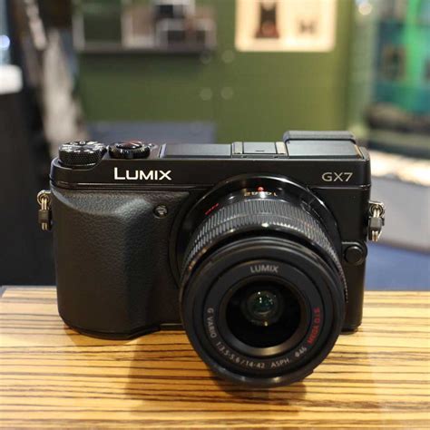 Used Panasonic Lumix Gx7 Black Camera With 14 42mm F35 56 Lens Used