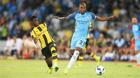 Fernandinho prolonge à manchester city. Fernandinho deve renovar contrato com o Manchester City ...
