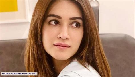 Kriti Sanon Pens A Poem About The Kind Of Love She Craved For See Post Bollywood News