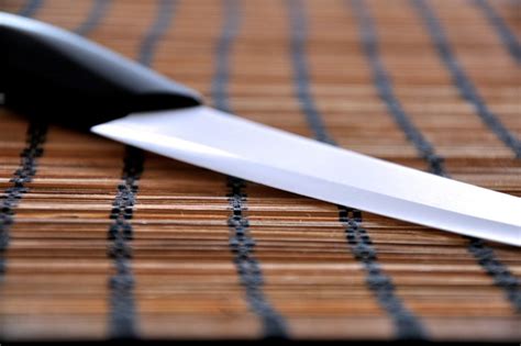 4,2 (42 votos) 1 comentario. Cómo afilar un cuchillo |Trucos caseros y efectivos