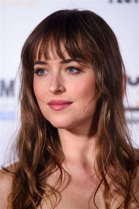 She was born in austin, texas, and is the daughter of actors don johnson and. Dakota Johnson Pretty! Ain't she pretty? | How to style bangs, Wispy bangs, Short hair with bangs