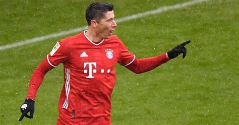 robert lewandowski pobił rekord gerda muellera