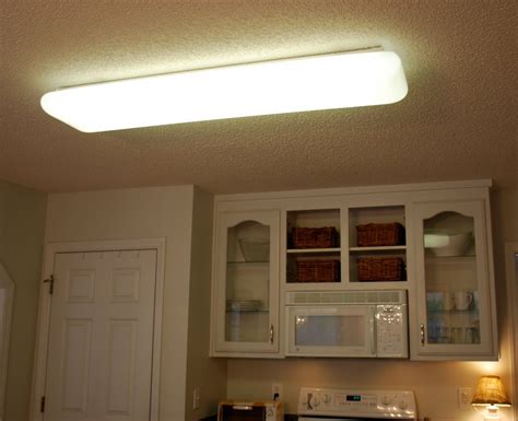 Ideal lighting here means the lighting in your kitchen is not too bright so that it bothers anyone who is working in the kitchen but is also bright enough so everyone can work safely in the kitchen. Battery operated ceiling lights - 10 tips for choosing ...