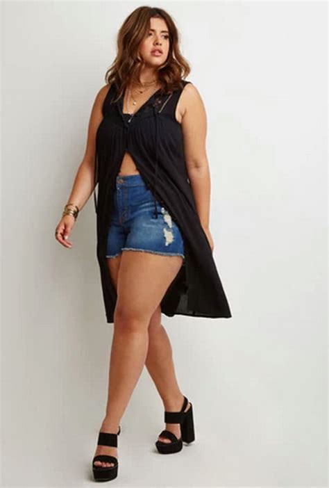 Pin By Hendricka On Summer Fashion Plus Size Outfits Urban Dresses