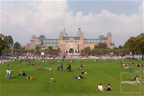 Ben je op zoek naar albert heijn museumplein? Museumplein