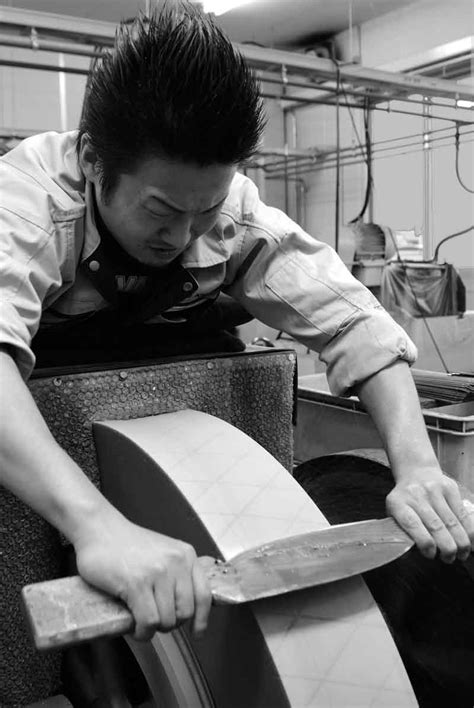 The shun premier santoku knife review first thoughts on the santoku. Amazon.com: Shun Premier Santoku Knife, 7-Inch: Santoku ...